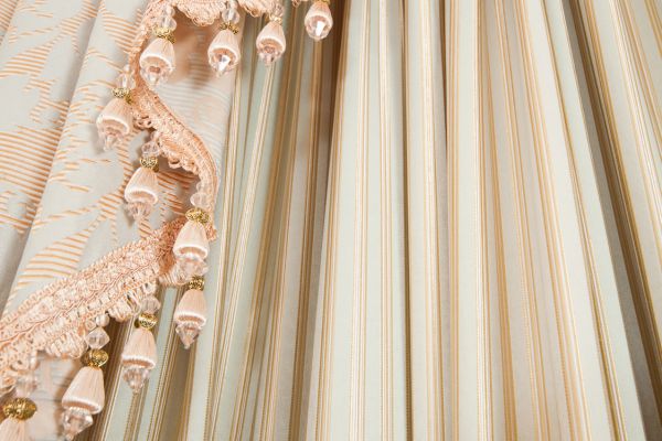 Buy Best Custom Curtains Dubai – At 40% Discout